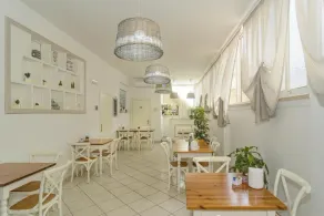City Hotel - Restaurant