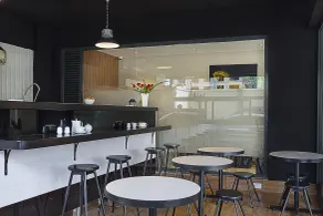 L'Aziz Suites - Near Aga Khan Hospital - Restaurant