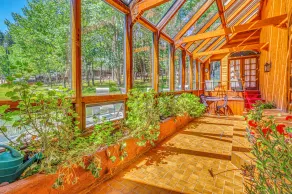Hike & Ski! Quiet Home w/ Solarium in Cloudcroft - Interiør