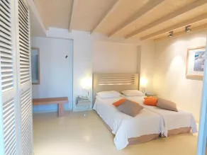 Iria Beach Art Hotel - Værelse