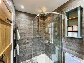 Tyg Cottage - Bathroom