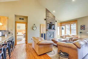 Mountain-view Cabin Near Trails in Powell Butte! - Innvendig