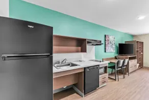 ECHO Suites Extended Stay by Wyndham Sterling - Chambre