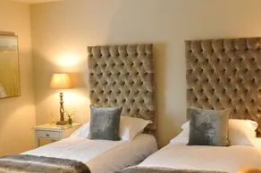The Red Lion Inn - Room