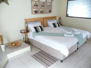 Inn2Wilderness Guesthouse - Room
