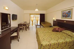 Euronapa Hotel - Chambre