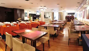 Dazzler by Wyndham Buenos Aires San Martin - Restaurant