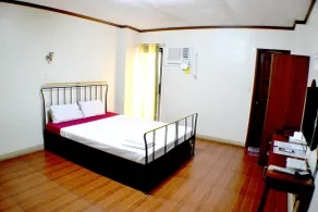 Rufina's Leisure Center - Room