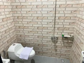 Bumi Geulis Hotel & Residence - Bathroom