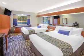 Microtel Inn and Suites Manistee - Zimmer