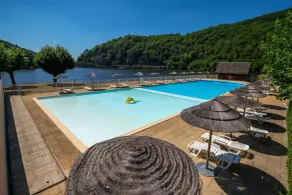 Camping Le château du gibanel - Pool
