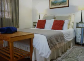 Mr Pell's House Self-Catering Accommodation - Room