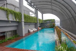 2BR with Study Room at L'Avenue Apartment - Piscina