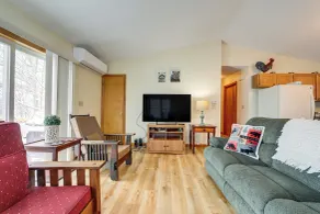 Old Forge Getaway! Cozy Base for All-season Fun - Interiör