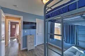 'park City on the Water' Townhome w/ Hot Tub! - Værelse