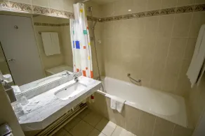 KOSY Appart'Hôtels - Coeur de Ville  - Salle de bain