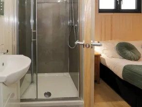 Enia - Bathroom