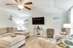 Walk to Beach: Fort Walton Coastal Retreat - Intérieur