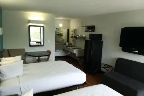 Sky-Palace Inn & Suites by Jasper Beeville - Rum