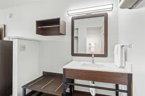 Motel 6-Bend, OR - Badezimmer
