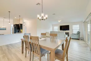 Pool Access & Screened Patio: Home in The Villages - Interiör