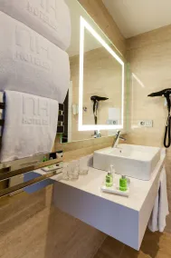 NH Oviedo Principado - Salle de bain