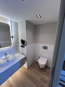 Sylvana Hotel - Bathroom