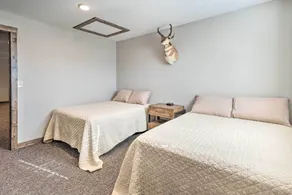 NEU! Kansas Hunting Lodge: Ideal für große Gruppen! - Innenbereich