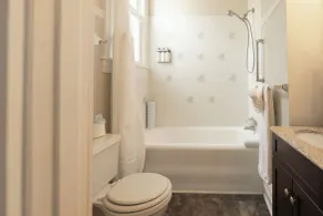 The Edenton Collection – Captain’s Quarters Inn - Bad