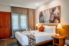Puri Raja Hotel - Room