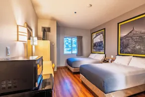 Super 8 by Wyndham Sidney NE I-80 - Room