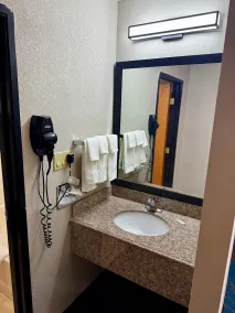 Days Inn by Wyndham Lincoln, IL Route 66 - Zimmer