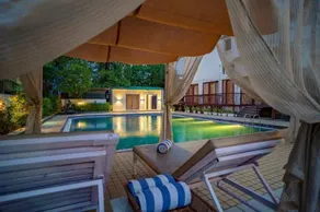 Golden Tulip Udaipur - Pool