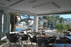 Petinaros Hotel - Restaurant
