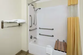 Days Inn by Wyndham Geneva/Finger Lakes - Chambre