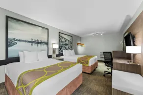 Super 8 by Wyndham Saskatoon Near Saskatoon Airport - Habitación