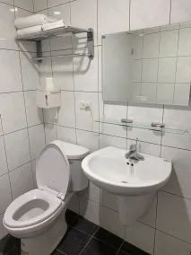 XDZ Hotel - Bathroom
