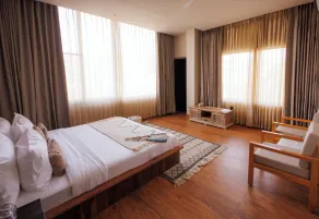 SWAR Kasauli - Suites, Cuisine, Bar & Cave Party - Quarto
