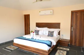 Clarks Safari Jawai - Room