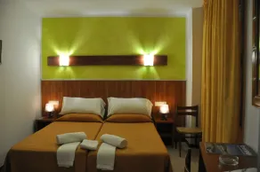 Hostal - Pensión El Amigo - Chambre