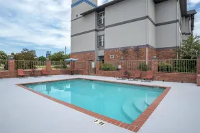 Best Western Plaquemine Inn - Piscina