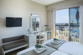 Pavlo Napa Beach Hotel - Vue de la chambre