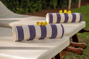 Taita Hills Safari Resort & Spa - Piscina