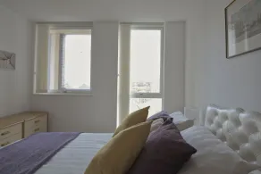 Toothbrush Apartments - Ipswich Waterfront South - Avalon Court - Room