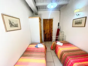 Apt 3 Infinity Pool, Extensive Grounds With Shrubs - Flowers, Jacuzzi - Sleeps 4 - Zimmer