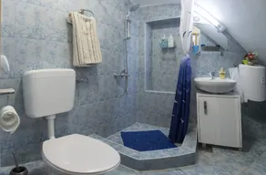 Guesthouse Aleto - Baño