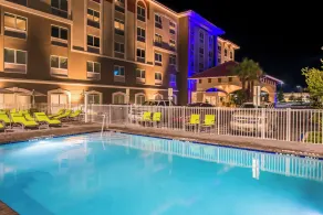 Holiday Inn Express & Suites - St. Petersburg - Madeira Beach by IHG - Pool