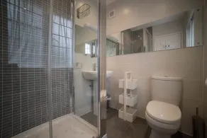 Red Mullions Guest House - Baño