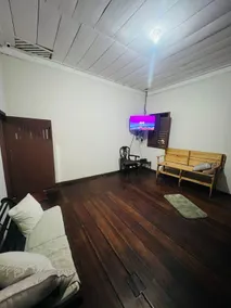Puente Real Hostel - Interior entrance