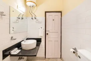 Summit Tashi Ghang Heritage Resort - Bathroom
